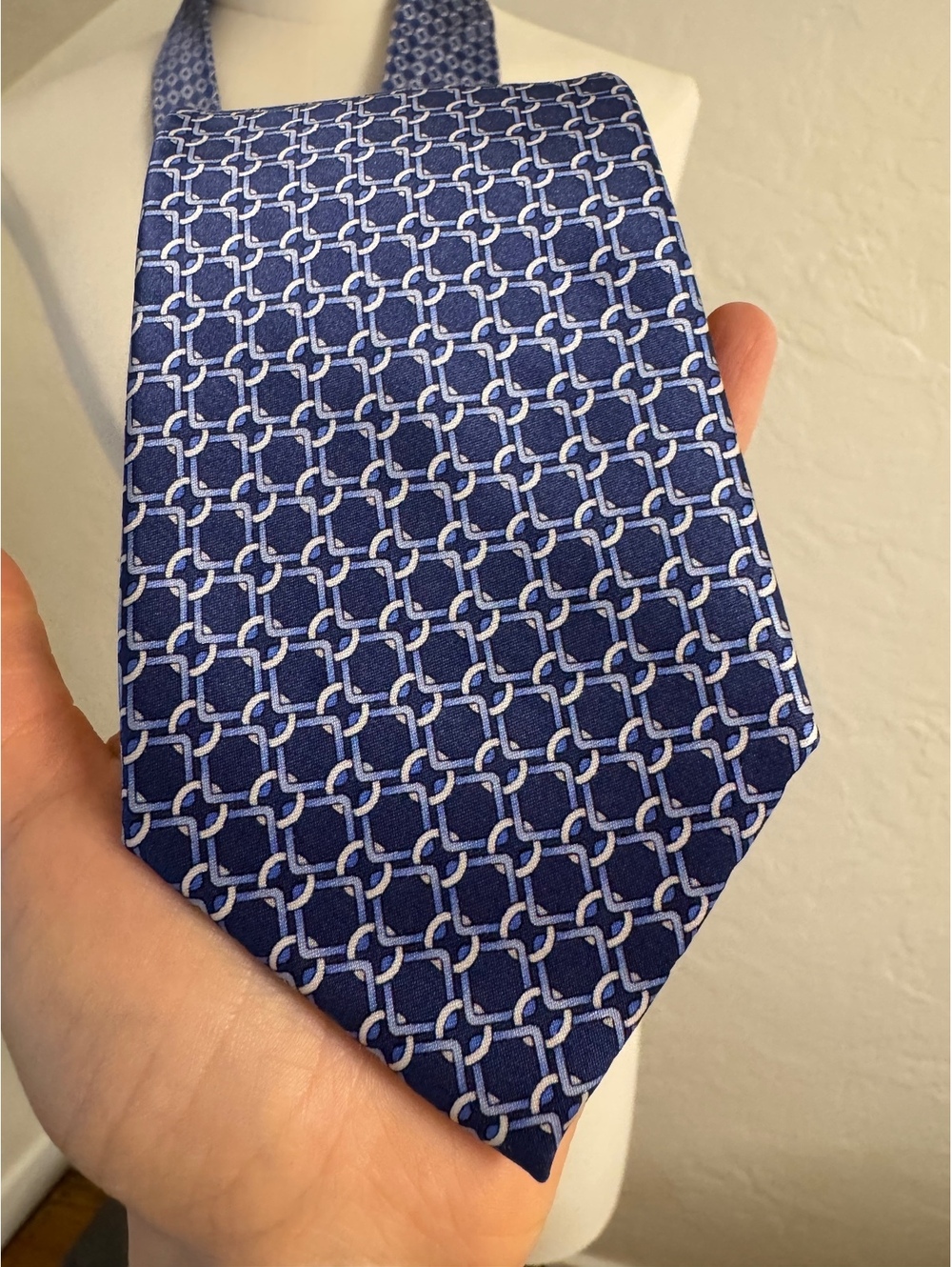 Bloomingdale’s The Men’s Store Blue Geometric Silk Tie